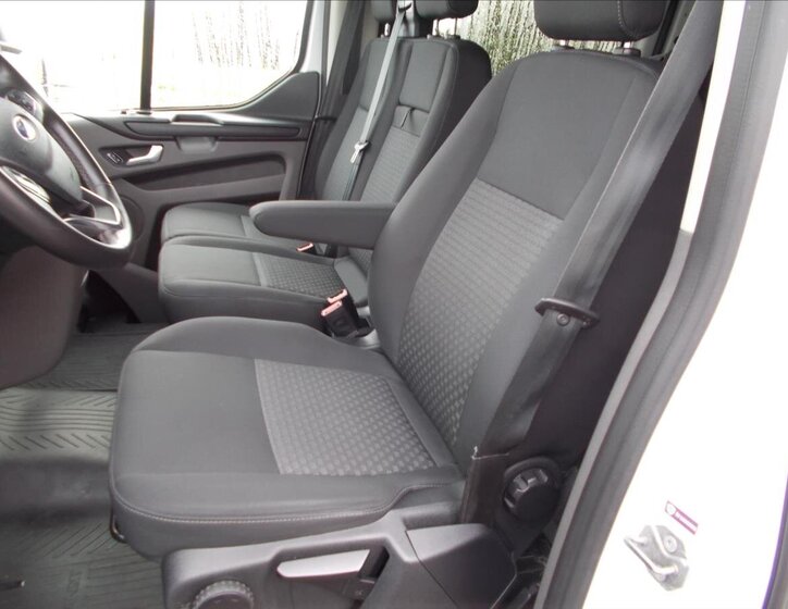 Ford Transit Custom 32