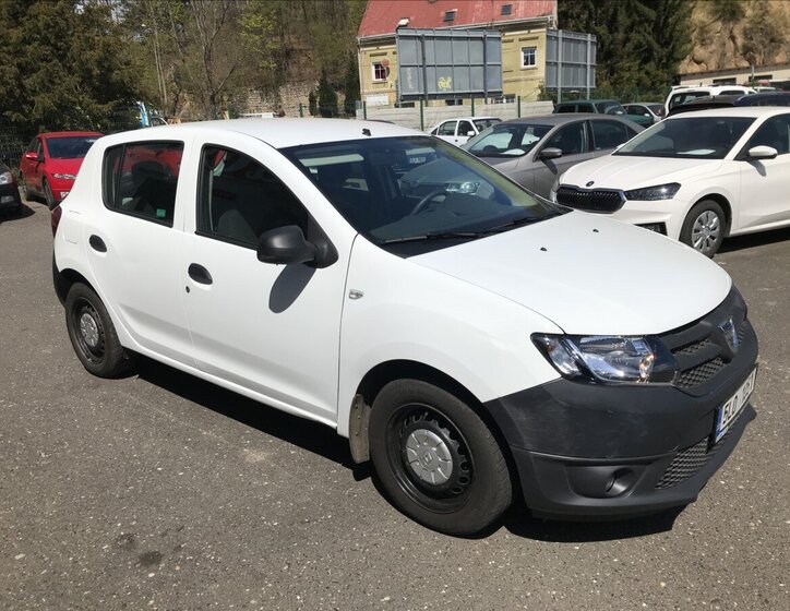 Dacia Sandero Hatchback 1,1 l 54 kw