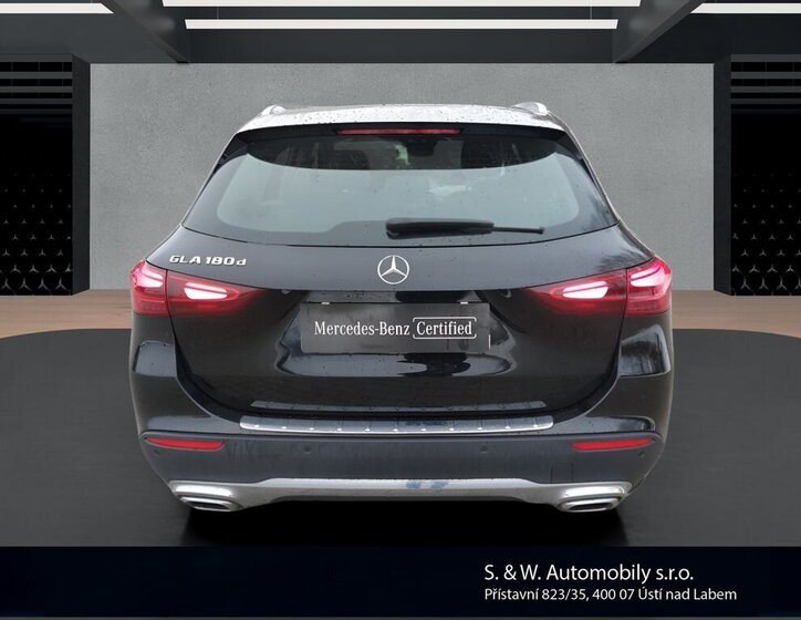 Mercedes-Benz GLA SUV / Terénní 2,0 l 85 kw