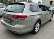 Volkswagen Passat Kombi 2,0 l 110 kw