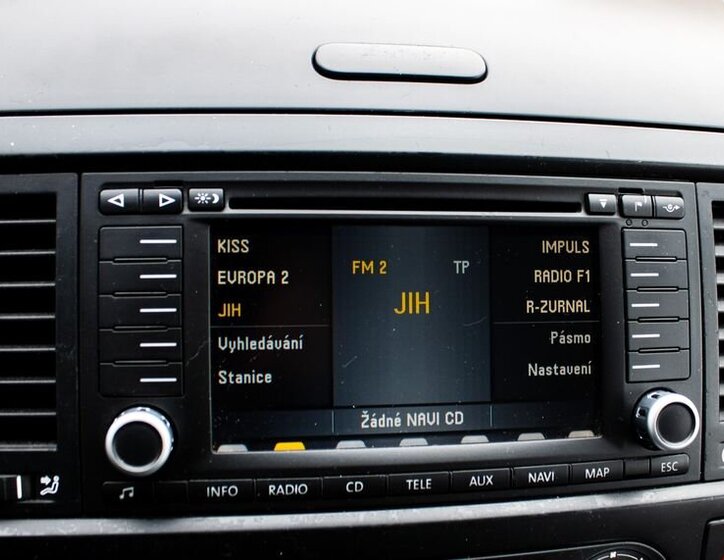 Volkswagen Ostatní VAN-Minibus 2,5 l 128 kw