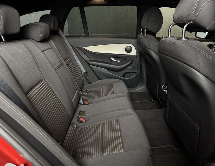 Mercedes-Benz Třídy E 18