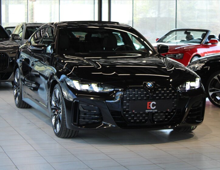 BMW Řada 4 Sedan / Limuzína 2,0 l 140 kw