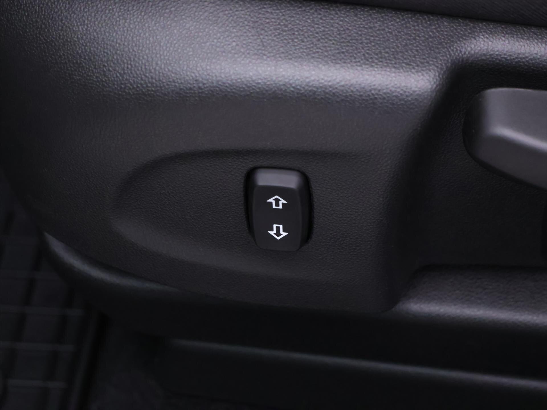 Opel Crossland SUV 1,2 l 81 kw