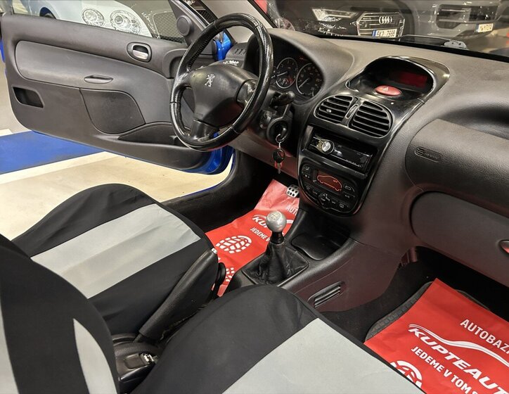Peugeot 206 Kabriolet 2,0 l 100 kw