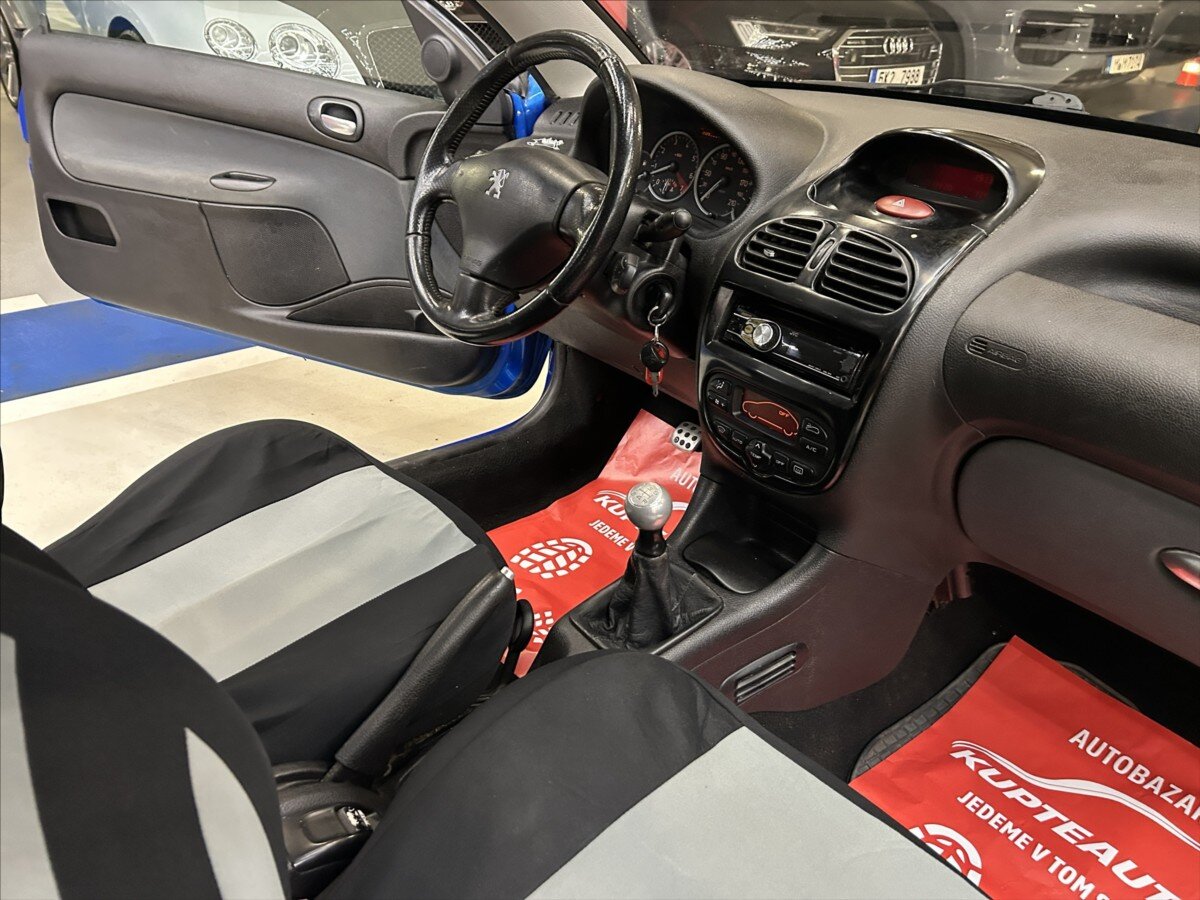 Peugeot 206 Kabriolet 2,0 l 100 kw