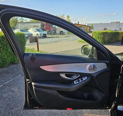 Mercedes-Benz Třídy C 9