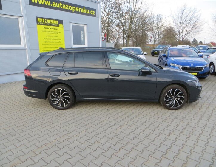 Volkswagen Golf Kombi 1,5 l 96 kw