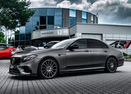 Mercedes-Benz Třídy E 30