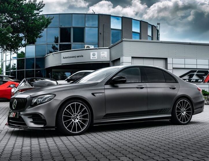 Mercedes-Benz Třídy E 30