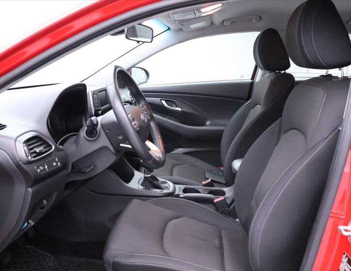 Hyundai i30 Liftback 1,4 l 103 kw