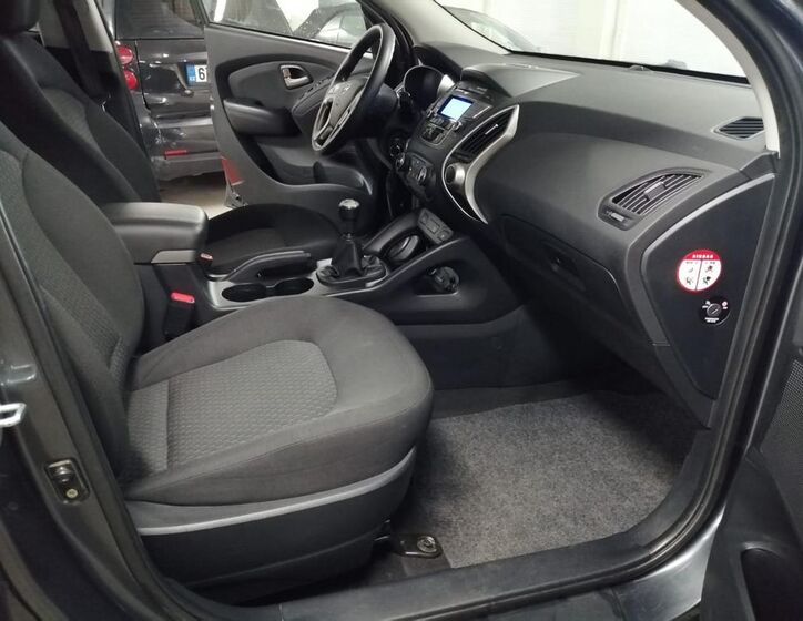 Hyundai ix35 36
