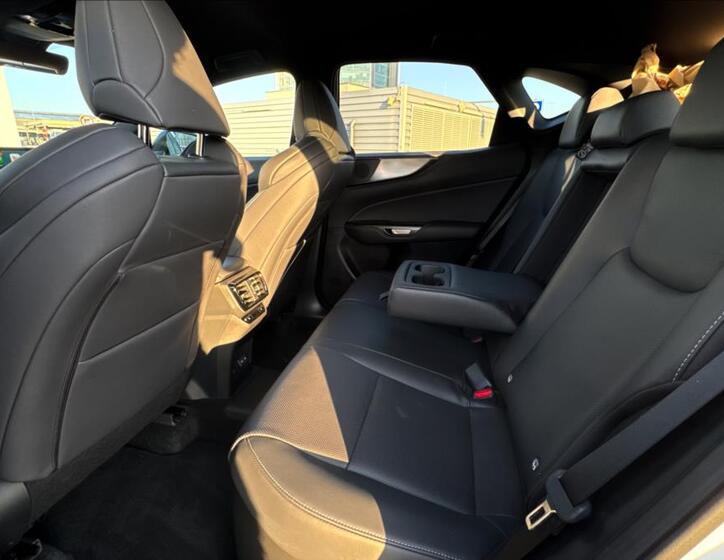 Lexus NX 450h plus 10