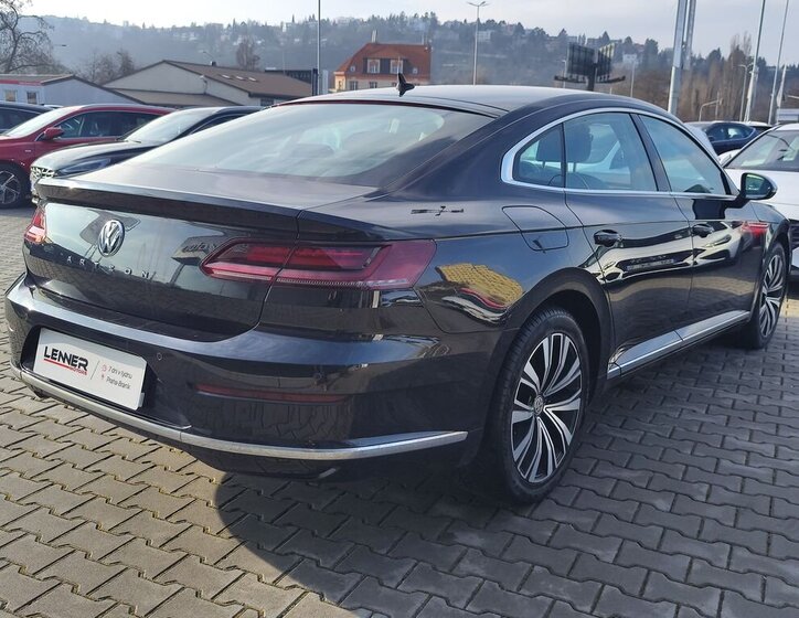 Volkswagen Arteon Liftback 2,0 l 110 kw