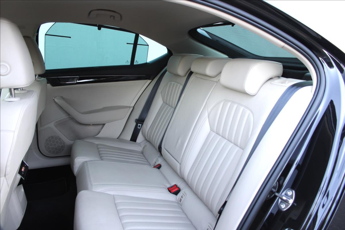 Škoda Superb Sedan / Limuzína 2,0 l 147 kw