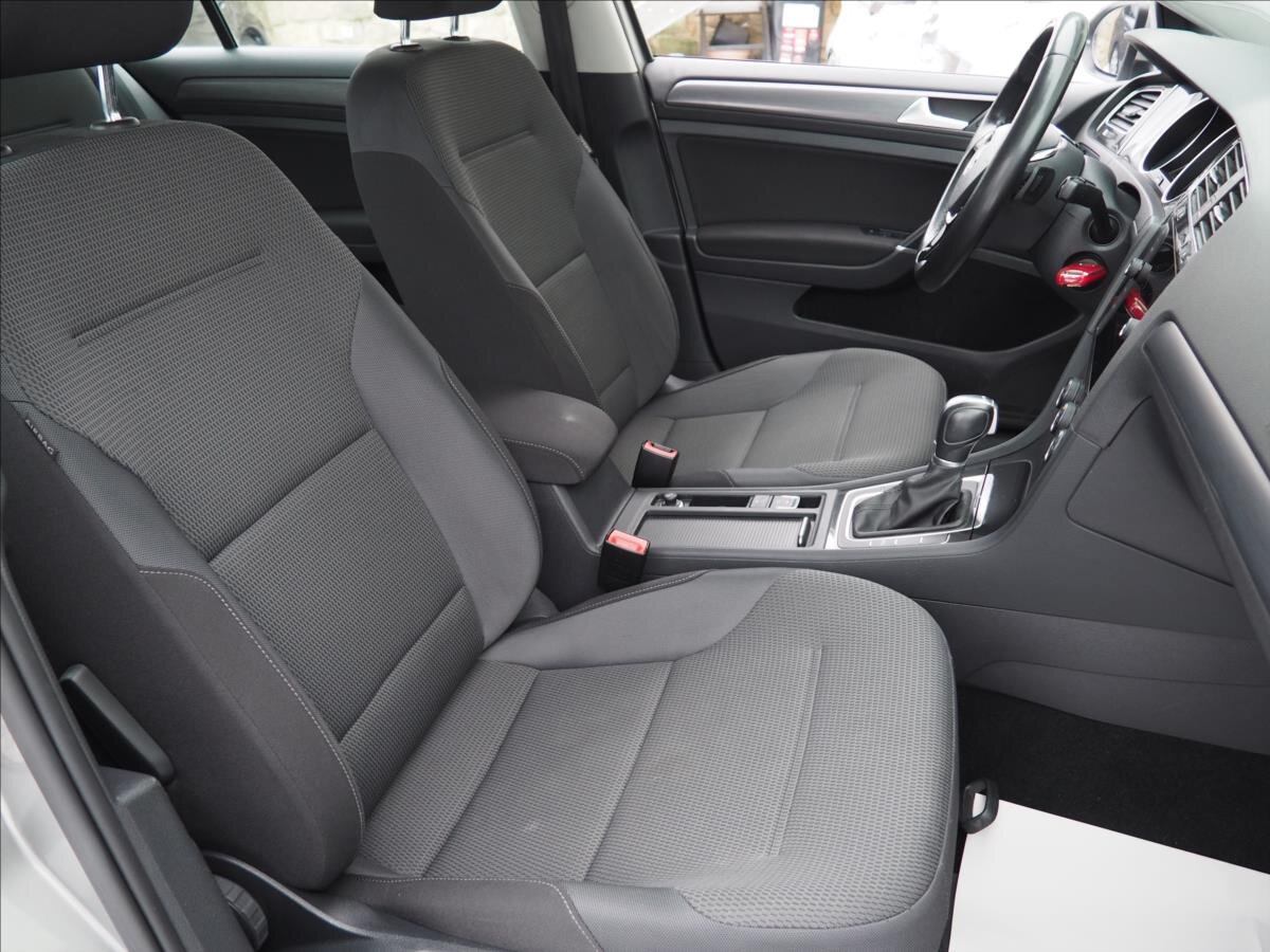 Volkswagen Golf Hatchback 1,6 l 85 kw