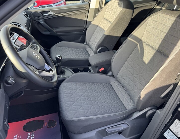 Volkswagen Tiguan 11