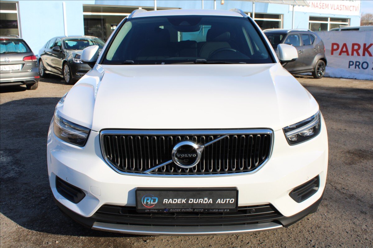 Volvo XC40 SUV 2,0 l 140 kw