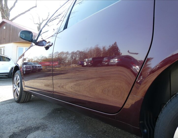 Škoda Roomster Kombi 1,2 l 63 kw