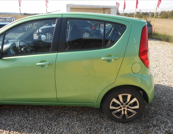 Opel Agila Hatchback 1,2 l 63 kw