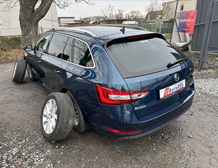 Škoda Superb Kombi 2,0 l 110 kw