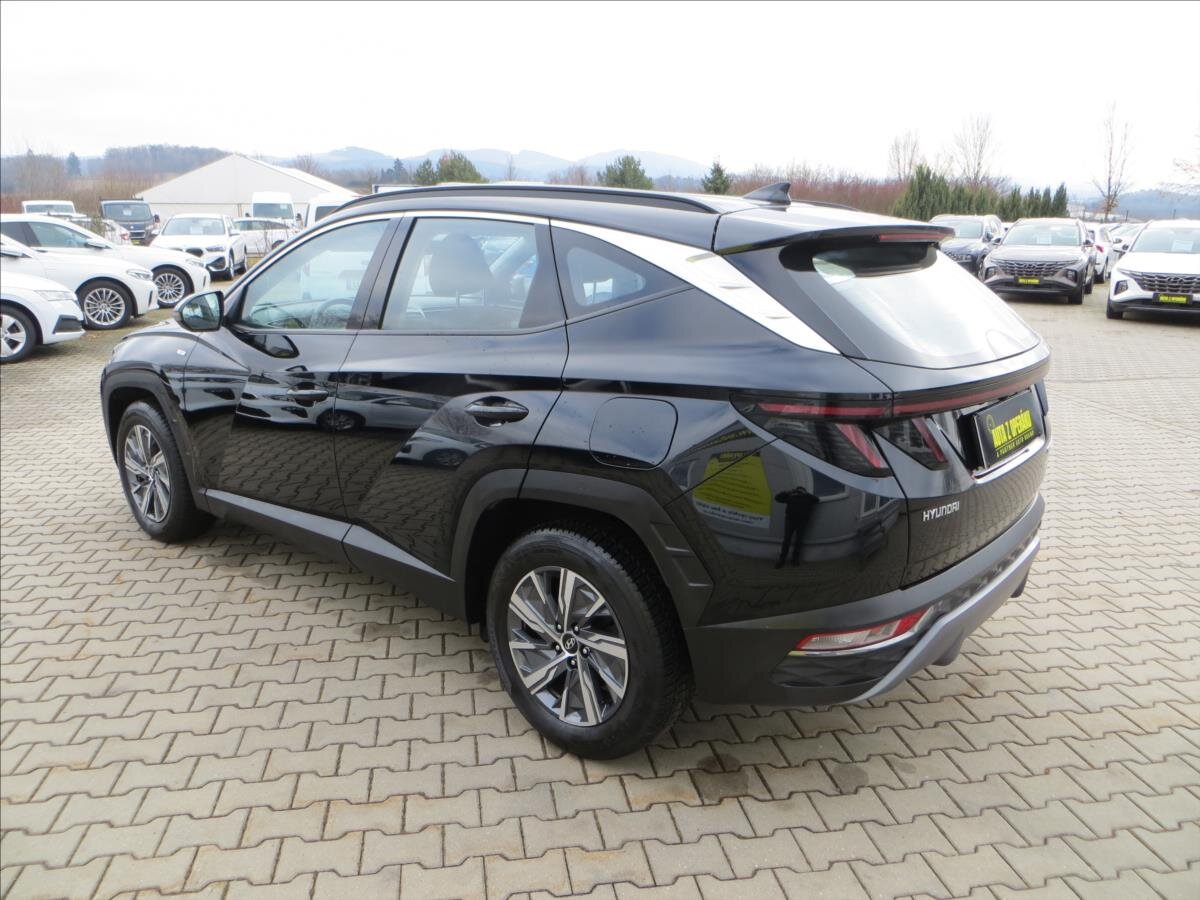 Hyundai Tucson SUV 1,6 l 110 kw