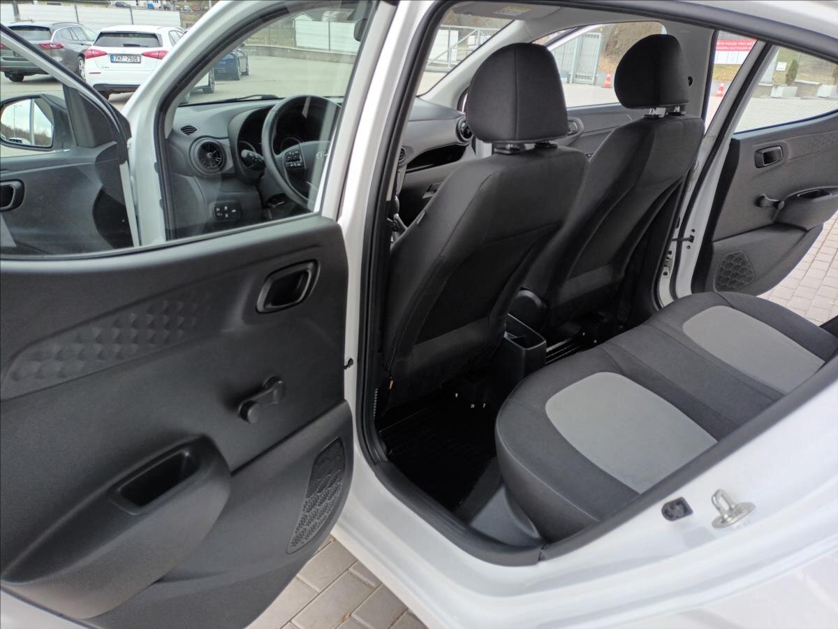 Hyundai i10 Hatchback 998,0 49 kw