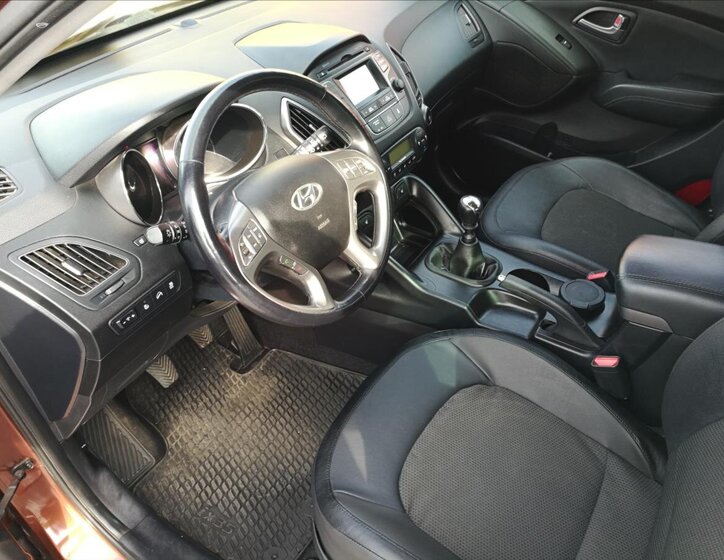 Hyundai ix35 12