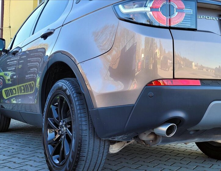 Land Rover Discovery Sport SUV / Terénní 2,0 l 110 kw