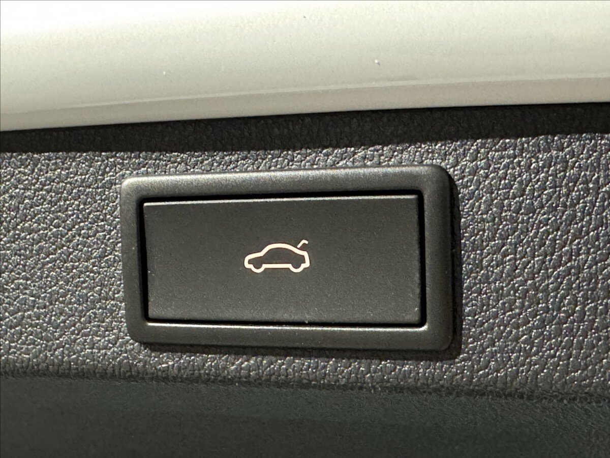 Škoda Superb Kombi 1,4 l 160 kw