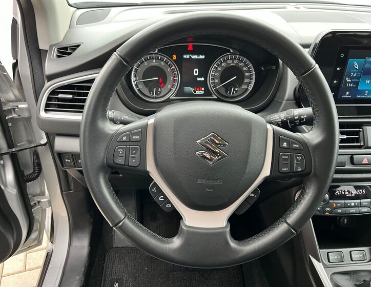 Suzuki SX4 S-Cross SUV 1,4 l 95 kw