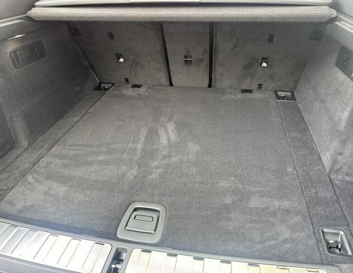 BMW X6 SUV 3,0 l 210 kw