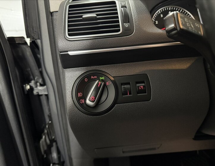 Volkswagen Touran MPV 1,4 l 110 kw