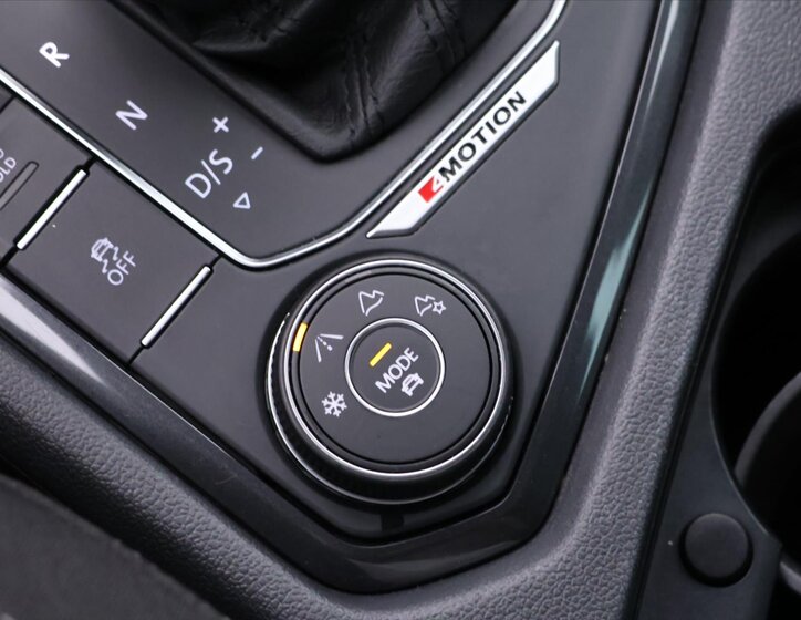 Volkswagen Tiguan SUV / Terénní 2,0 l 176 kw