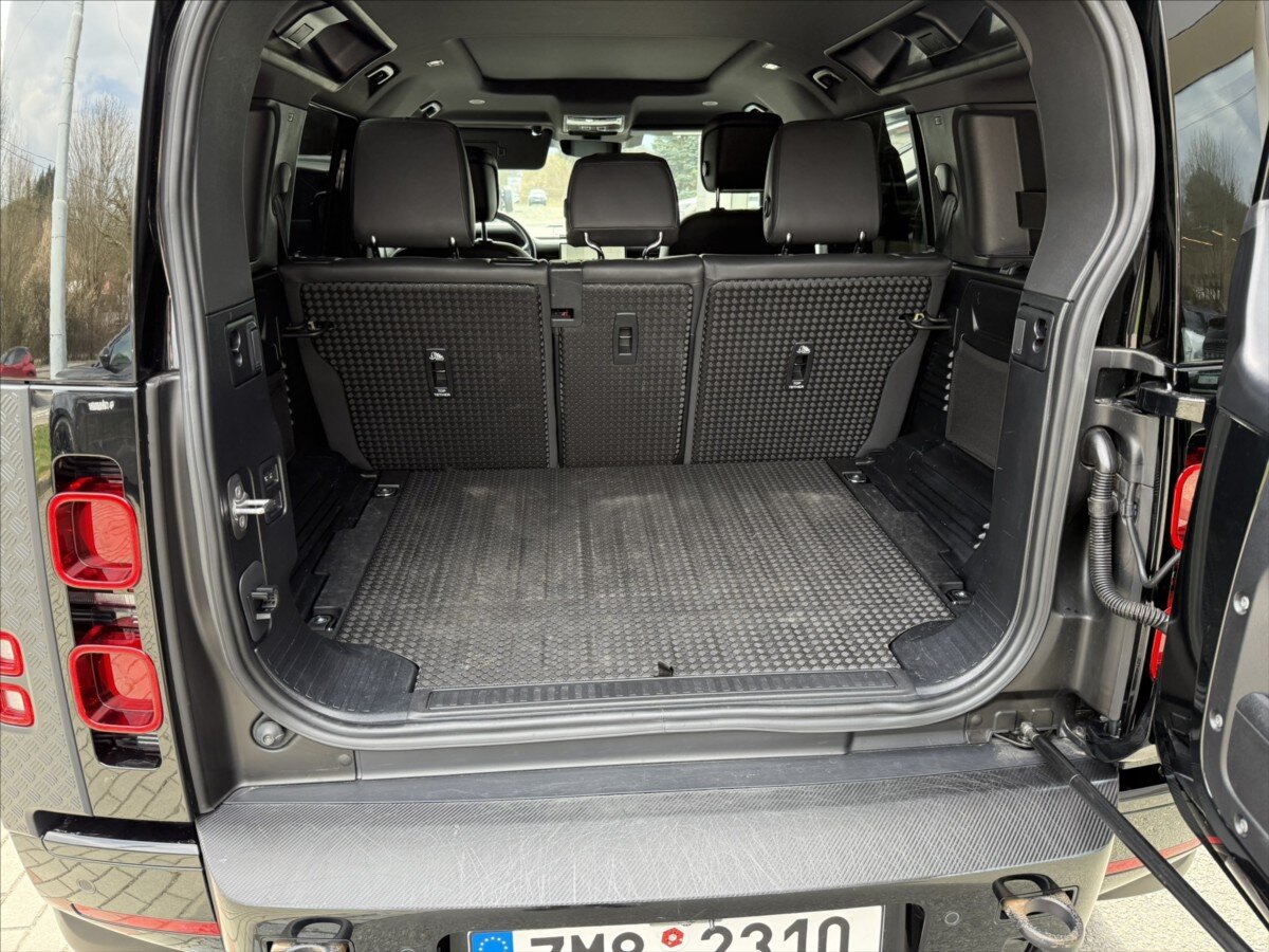 Land Rover Defender SUV / Terénní 3,0 l 221 kw