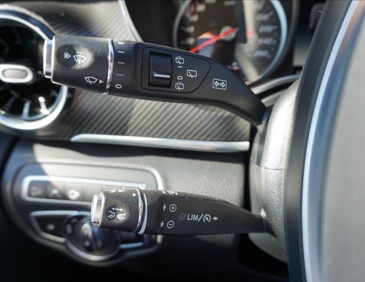 Mercedes-Benz Třídy V 18