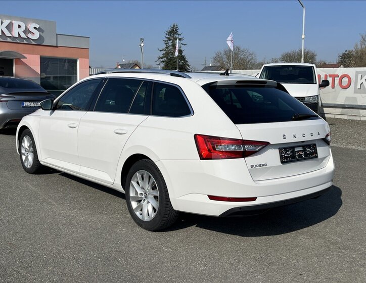 Škoda Superb Kombi 2,0 l 110 kw