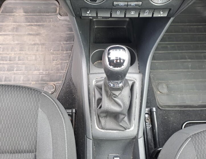 Škoda Rapid Liftback 1,2 l 81 kw