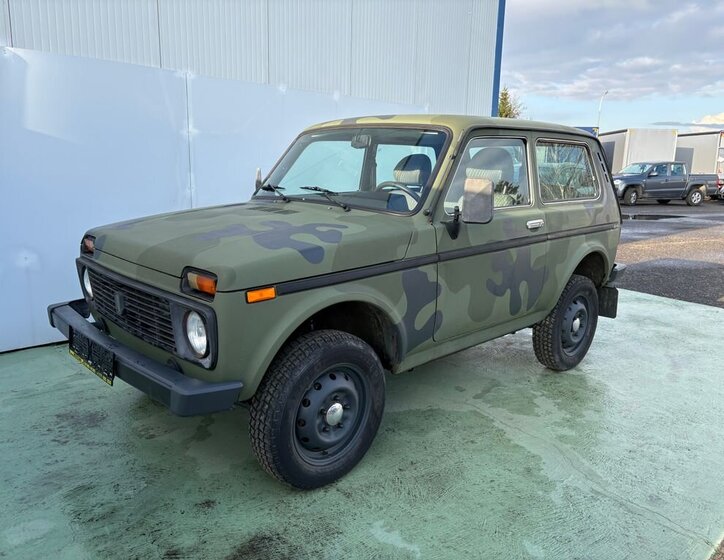 Lada Niva SUV / Terénní 1,7 l 60 kw