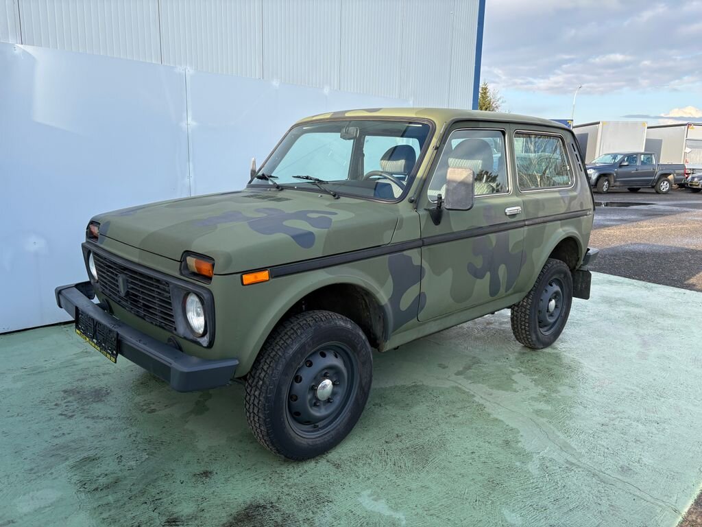 Lada Niva SUV / Terénní 1,7 l 60 kw