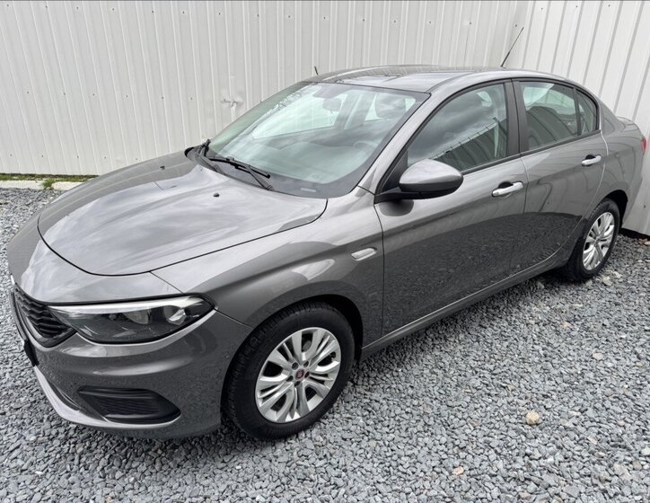Fiat Tipo Sedan / Limuzína 1,4 l 70 kw
