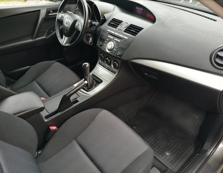 Mazda 3 Hatchback 1,6 l 77 kw