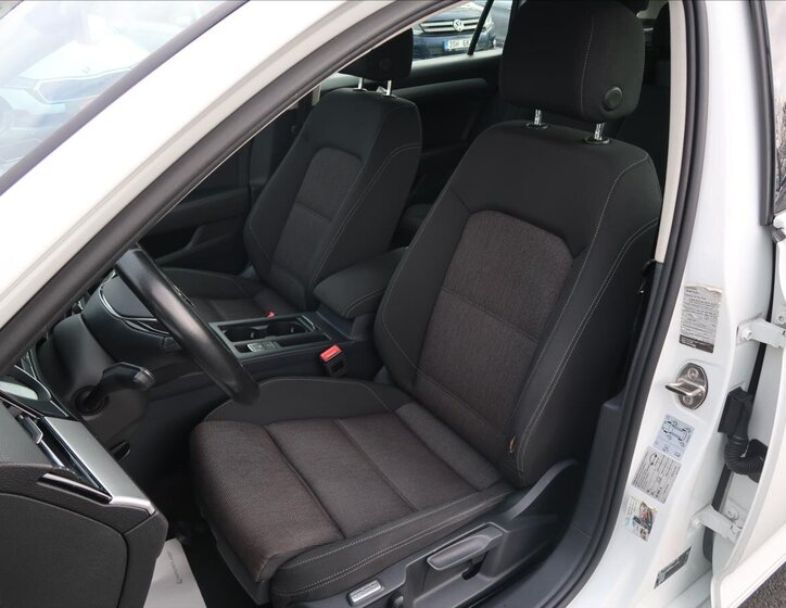 Volkswagen Passat Kombi 2,0 l 110 kw