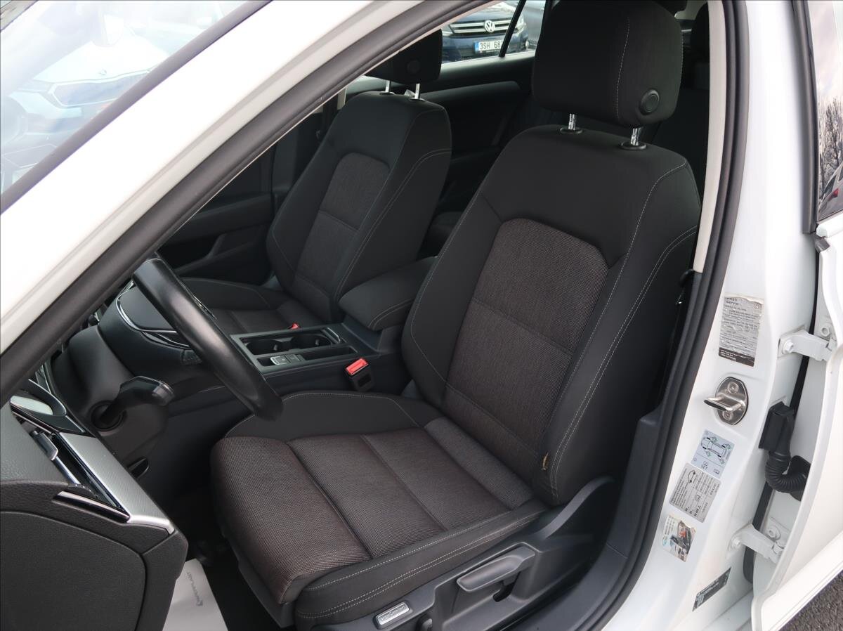 Volkswagen Passat Kombi 2,0 l 110 kw