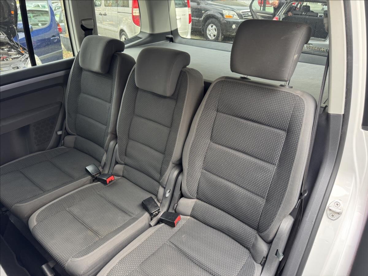 Volkswagen Touran MPV 1,6 l 77 kw