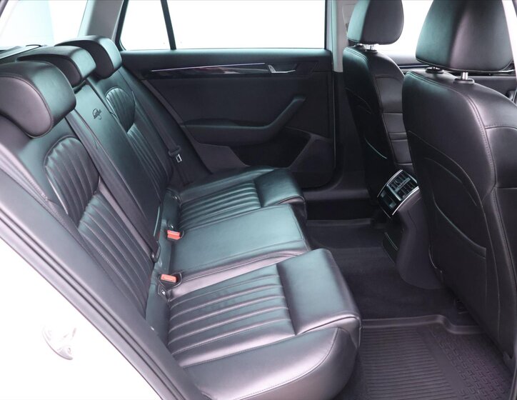 Škoda Superb Kombi 2,0 l 140 kw