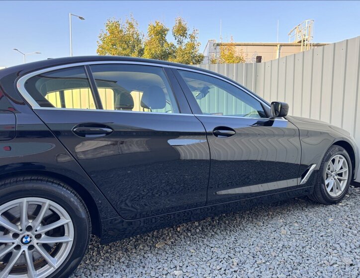 BMW Řada 5 18