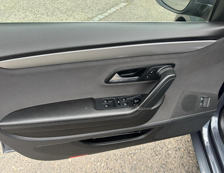 Volkswagen Passat CC 27