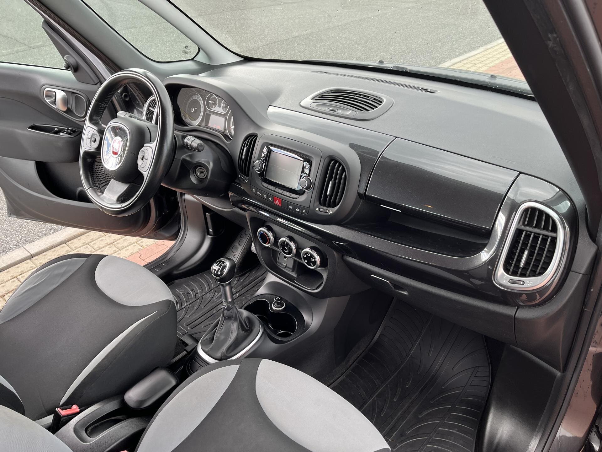 Fiat 500L Hatchback 1,2 l 62 kw