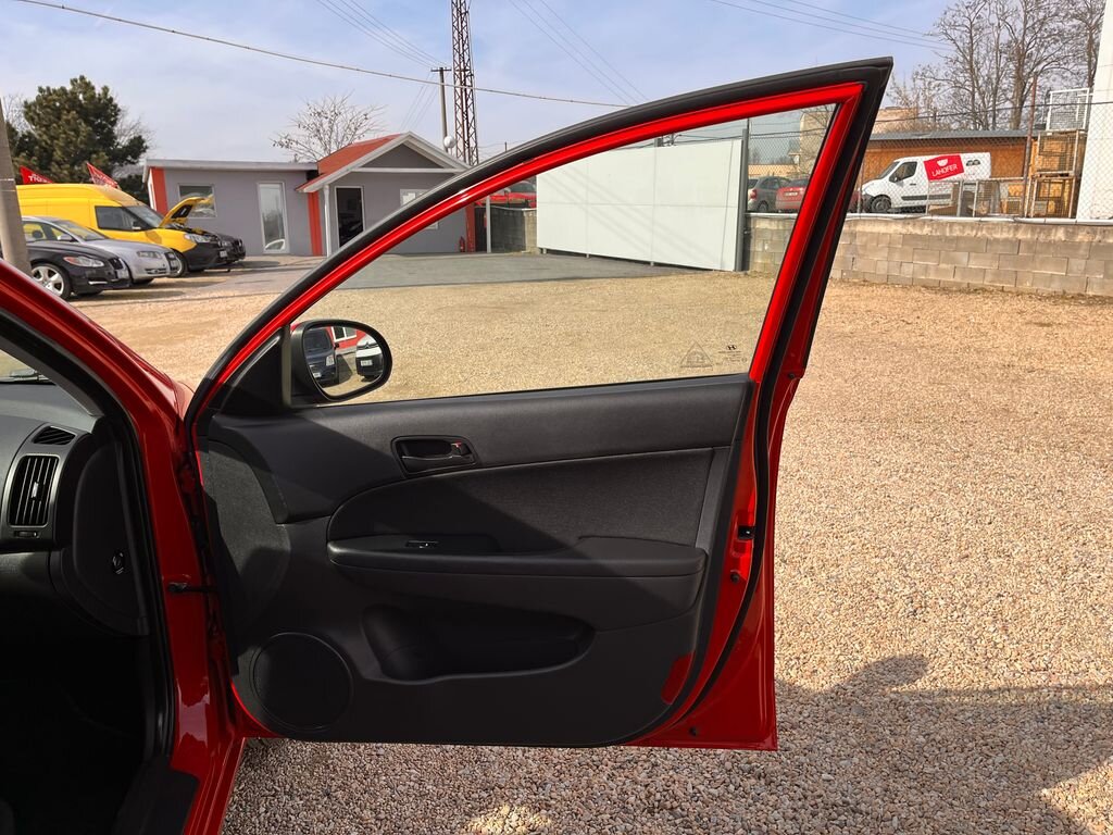 Hyundai i30 Kombi 1,6 l 66 kw